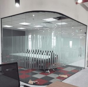 Kính cường lực uốn cong