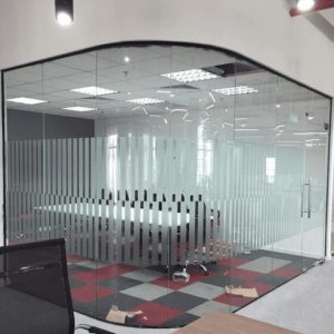 Kính cường lực uốn cong